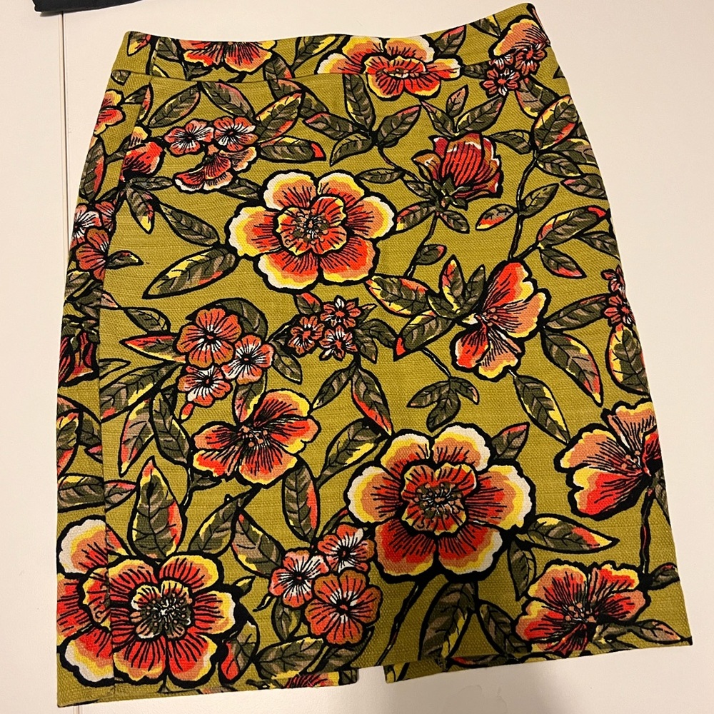 Ann Taylor Loft Pencil Skirt Size 6 Green Floral Fully lined Cotton